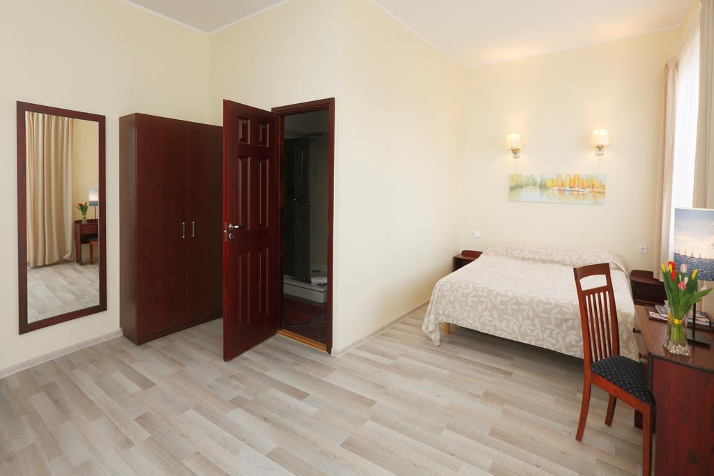 Paernu Jahtklubi Kuelalistemaja Otel Dış mekan fotoğraf